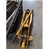 Image 2 : HYDRAULIC JACK AND BASKET OF VINTAGE MIRRORS