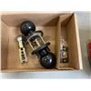 Image 3 : AIR PUFIER FILTERS, XMAS TREE WITH STAND, TEA LIGHT JARS AND DOORKNOB