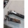 Image 1 : 2 TOWING HITCHES