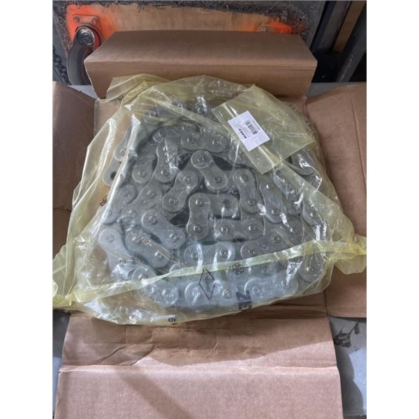 BOX OF COMMERCIAL GEAR CHAIN