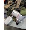 Image 3 : LOT OF TACT5ICAL SLINGS, BELTS AND MILITARY ITEMS