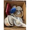 Image 3 : 2 BOXES OF KITCHEN SUPPLIES AND SERVING ITEMS