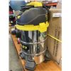 Image 2 : STANLEY SHOP VAC AND BISSELL POWERSTEAMER PRO