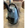 Image 2 : HOOVER DUROS CANNISTER VACUUM