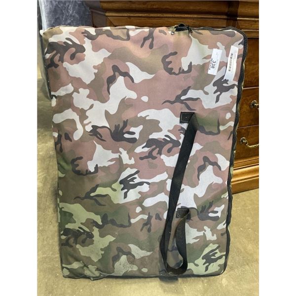 CAMO PORTABLE FOLDING DOGHOUSE