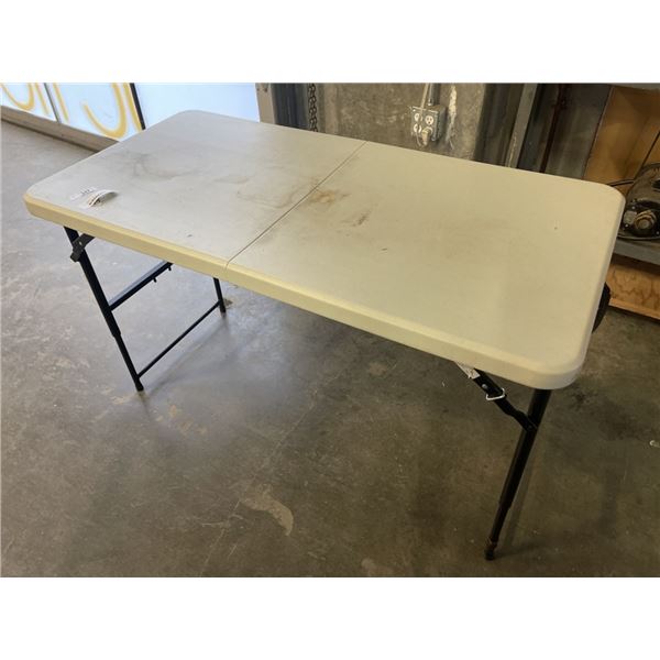 4' FOLDING TABLE