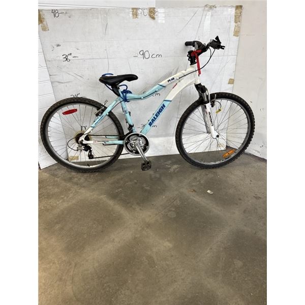 BLUE RALIEGH BIKE