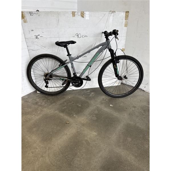 BLACK AND GREY DIAMONDBACK BIKE