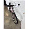 Image 2 : MOUNTAIN WORKS BIKE