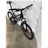 Image 2 : BLACK GIANT BIKE