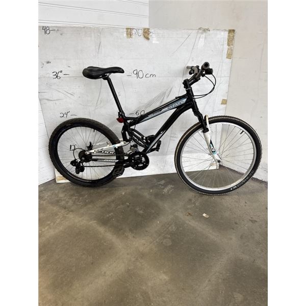 BLACK CCM BIKE