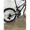 Image 3 : BLACK CCM BIKE