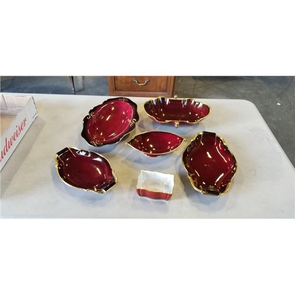 BOX OF ROUGE ROYALE CARLTON WARE