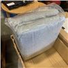 Image 4 : 2 NEW HEATHER COTTON JERSEY BED SHEET SET, TWIN SIZE, LIGHT GREY
