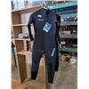 Image 1 : NEW MEN'S DOWNTOP WETSUIT SIZE XXL