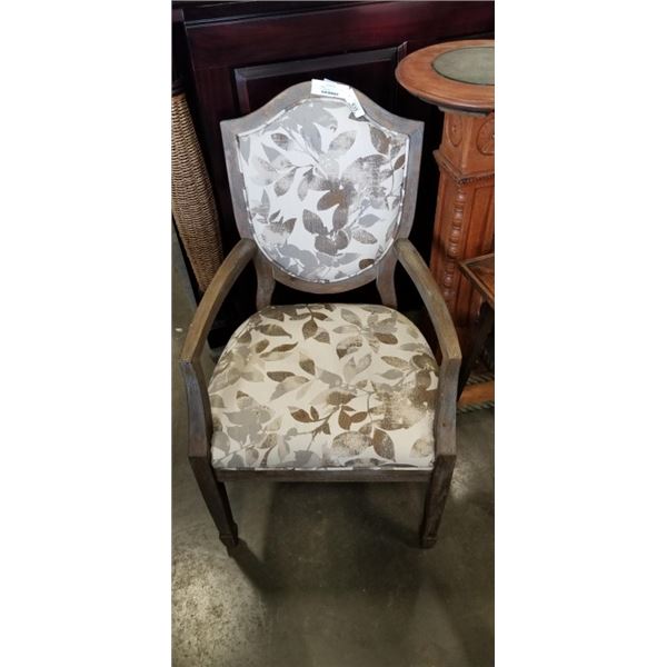 DECORATIVE ARM CHAIR