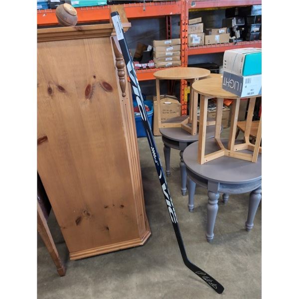 PAVEL BURE SIGNED HOCKEY STICK NO C.O.A.