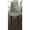 Image 2 : SET OF 4 MATCHING CHAIRS