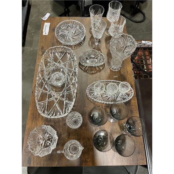 ASSORTED ANTIQUE CRYSTAL GLASSWARE AND COLLECTIBLES