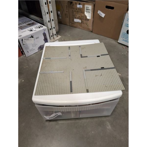 PLASTIC ORGANIZER FULL OF LEGO