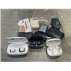 Image 2 : 11 SETS OF ASSORTED BLUETOOTH EARBUD SETS