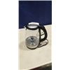 Image 2 : NEW INSIGNIA 1.7L GLASS ELECTRIC KETTLE - TESTED WORKING, STORE DISPLAY, UNUSED NO BOX