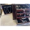 Image 3 : JEWELRY BOX WITH CONTENTS AND KEY