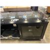Image 3 : MODERN MEDIA CABINET
