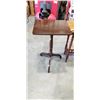 Image 3 : 2 ANTIQUE PARLOUR TABLES