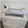 Image 3 : 2 NEW HYDRFARM DOUBLE ENDED ENCLOSED REFELCTORS
