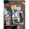Image 2 : LARGE LOT OF NEW ELECTRONIC ITEMS.