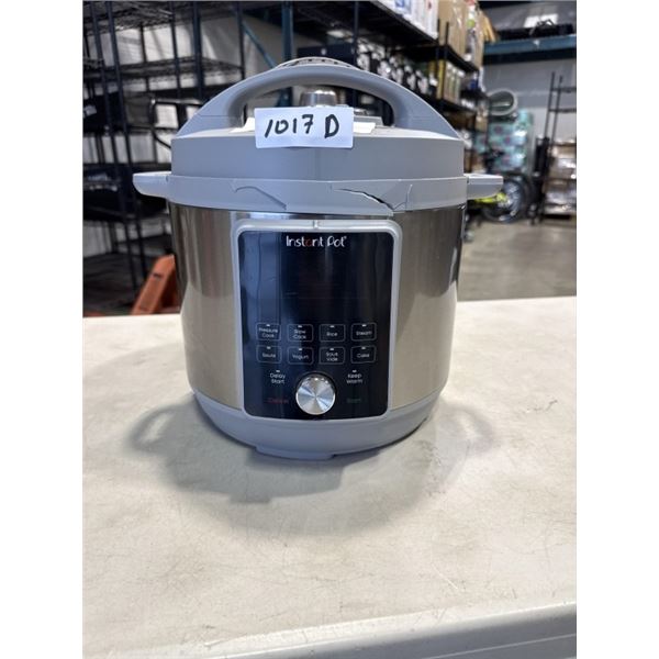 NEW INSTANT POT DUO PLUS 8QT 9IN1 ELECTRIC PRESSURE COOKER - TESTED WORKING, RETAIL $179, COSMETIC C