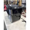 Image 3 : NEW INSTANT POT VORTEX PLUS 10QT AIR FRYER OVEN - TESTED WORKING, RETAIL $149 STORE DISPLAY, UNUSED,