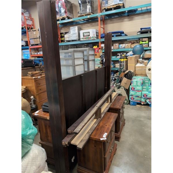 KINGSIZE 4 POST BEDFRAME, HEADBOARD, FOOTBOARD, RAILS AND SLATS, NO HARDWARE