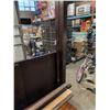 Image 4 : KINGSIZE 4 POST BEDFRAME, HEADBOARD, FOOTBOARD, RAILS AND SLATS, NO HARDWARE