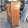 Image 5 : BROYHILL CHEST