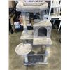 Image 1 : CAT TREE/CONDO