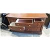 Image 2 : 7 DRAWER DRESSER