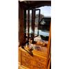 Image 4 : VINTAGE THOMASVILLE FRENCH POLISH PECAN SIDEBOARD WITH HUTCH