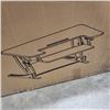Image 1 : BLACK DESK RISER