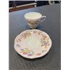 Image 2 : GROUP OF 6 CUPS AND SAUCERS, TUSCAN HAMMERSLEY, FOLEY, ROYAL CROWN DERBY.