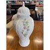 Image 1 : BELEEK MILLENIUM COVERED VASE
