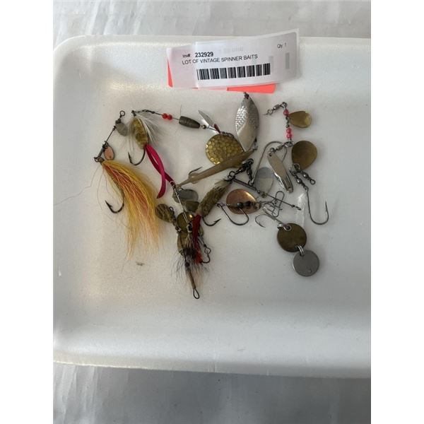 LOT OF VINTAGE SPINNER BAITS