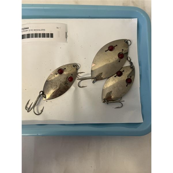 3 GIBBS RUBY EYE WIGGLERS