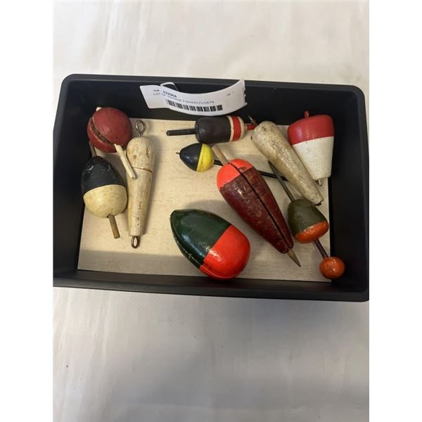 LOT OF VINTAGE FISHING FLOATS