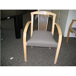 Maple Frame Client Chair (type10)