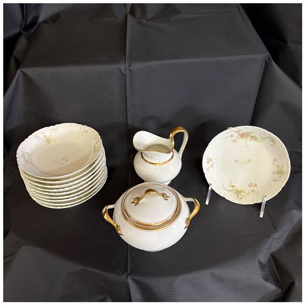 LOT OF FINE CHINA