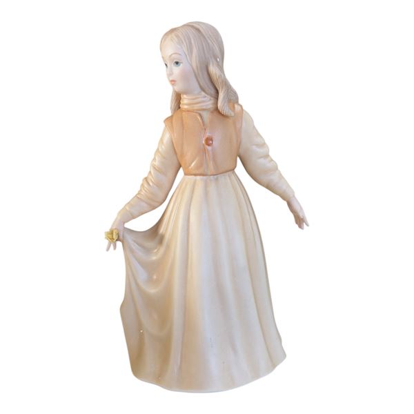 GOEBEL / ISPANKY - GIRL IN DRESS FIGURE