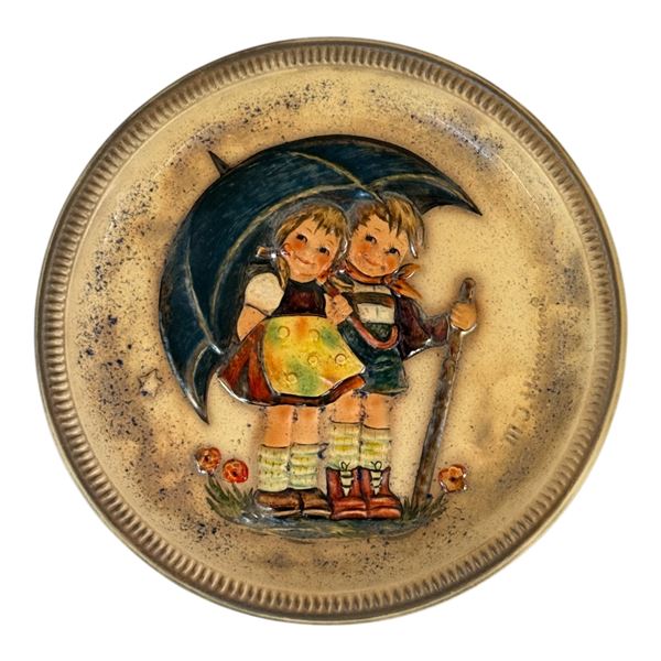 HUMMEL / GOEBEL PLATE - STORMY WEATHER