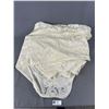 Image 2 : Lot Of Vintage Table Cloths Including 32" x 32" Linen